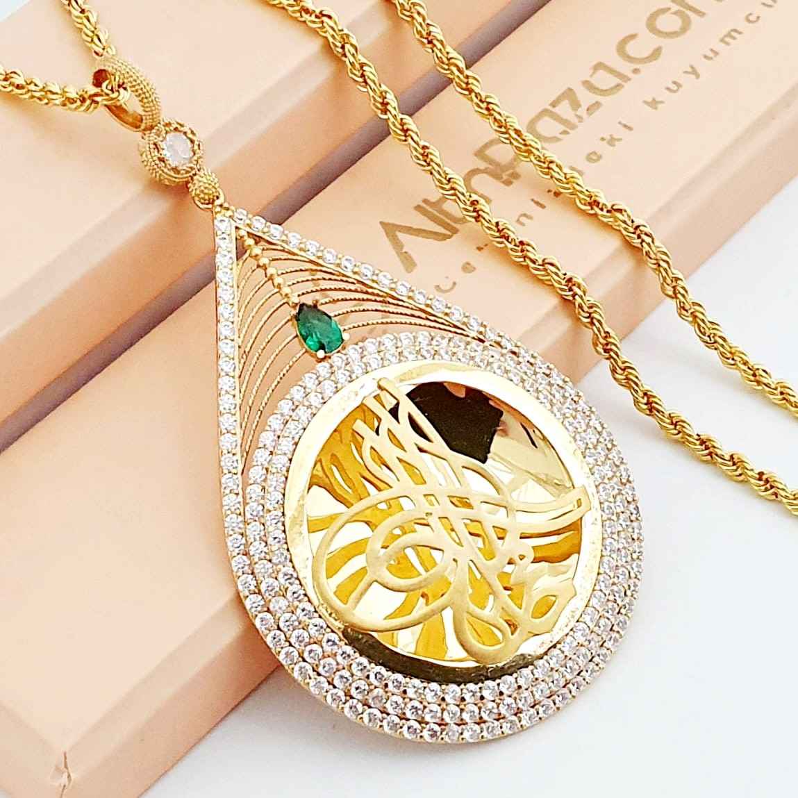 Altın Kolye Seçerken Nelere Dikkat Edilmeli? Uzmanından Öneriler