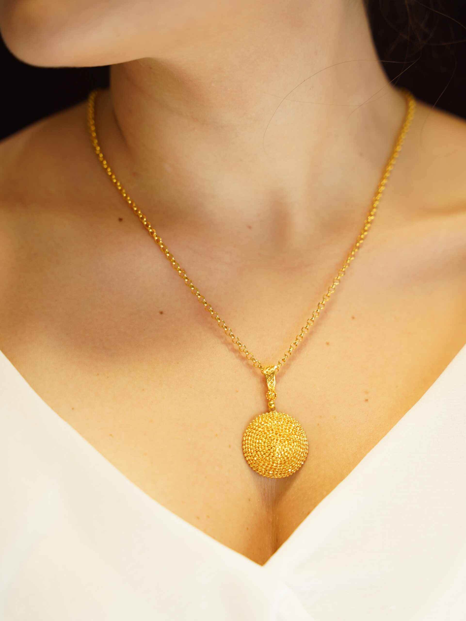 Altın Kolye Seçerken Nelere Dikkat Edilmeli? Uzmanından Öneriler