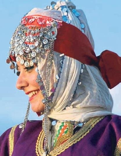 Takılarla Anlatılan Tarihi Hikayeler Takılarla Anlatılan Tarihi Hikayeler