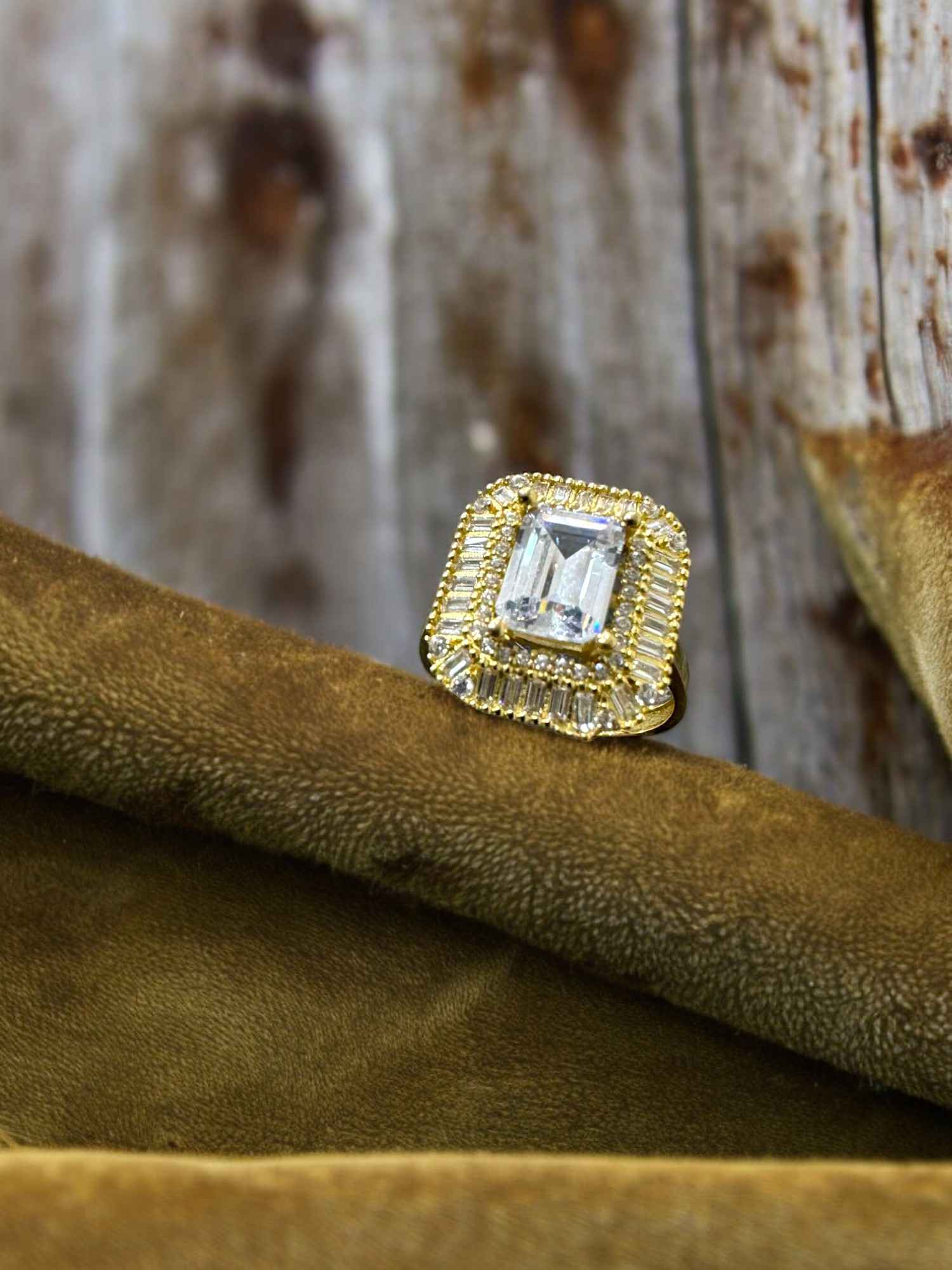 altın baget yüzük altın baget yüzük